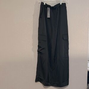 Emerson Lang so skirt maxi. With cargo pockets on either side.